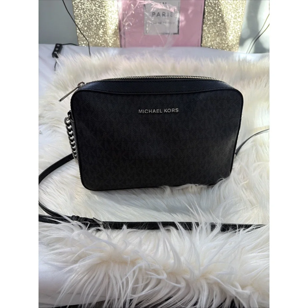 Michael Kors Jet Set Item East West Shoulder Crossbody Bag‎ MK Black/Silver